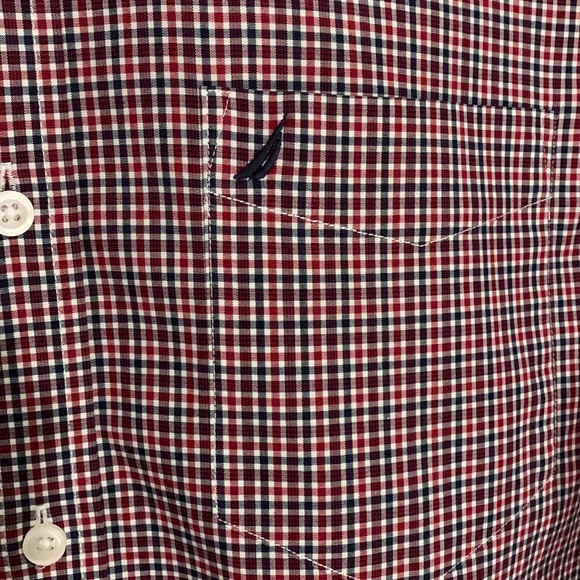 Nautica Classic fit casual button down shirt sz med - Picture 4 of 6
